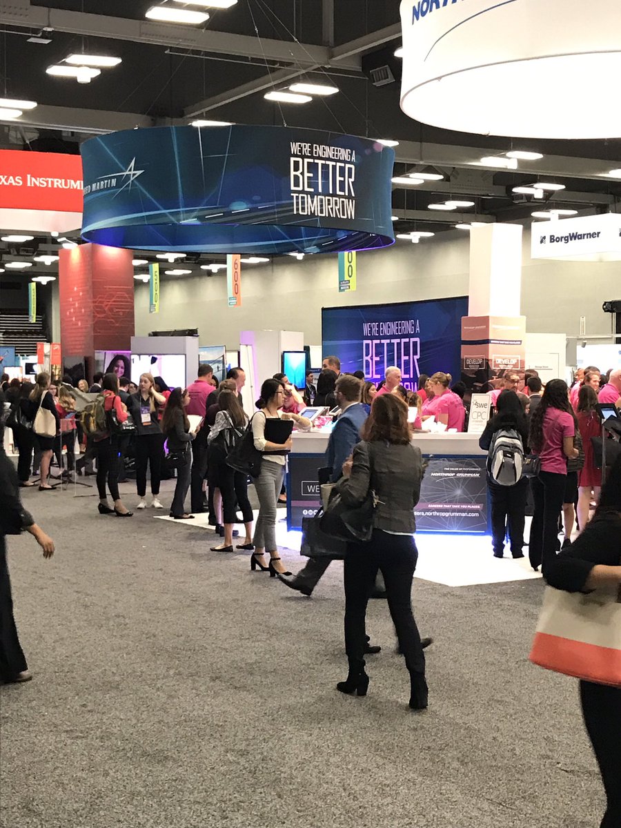 SWEtalk's tweet photo. The #WE17 career fair is officially open! https://t.co/aU1II2TeuW