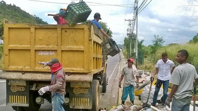 Rescate del primer punto crítico de basura en nuestra ciudad.
VALERA NO SE DETIENE!