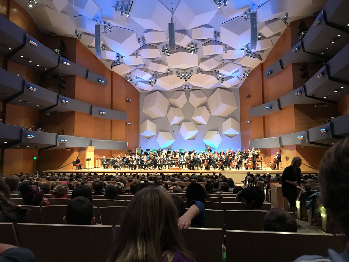 MrAdamDrever's tweet photo. Owatonna 4th graders took in the Minn Symphony Orchestra and the IMAX film Beatiful Planet 3D today! Washington 4B had a great day! https://t.co/LgEtV2VDxh