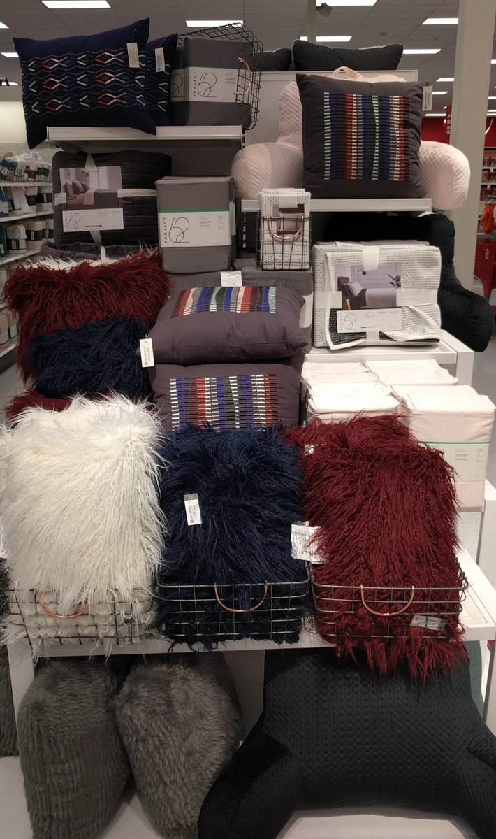 Weekend refresh...gifting &amp; getting homes ready for guests....<a href="/TargetStyle/">Target Style</a> #t2342 <a href="/Kimberly_Beaver/">Kimberly Beaver</a> <a href="/Robert0928/">Robert Brooks</a>