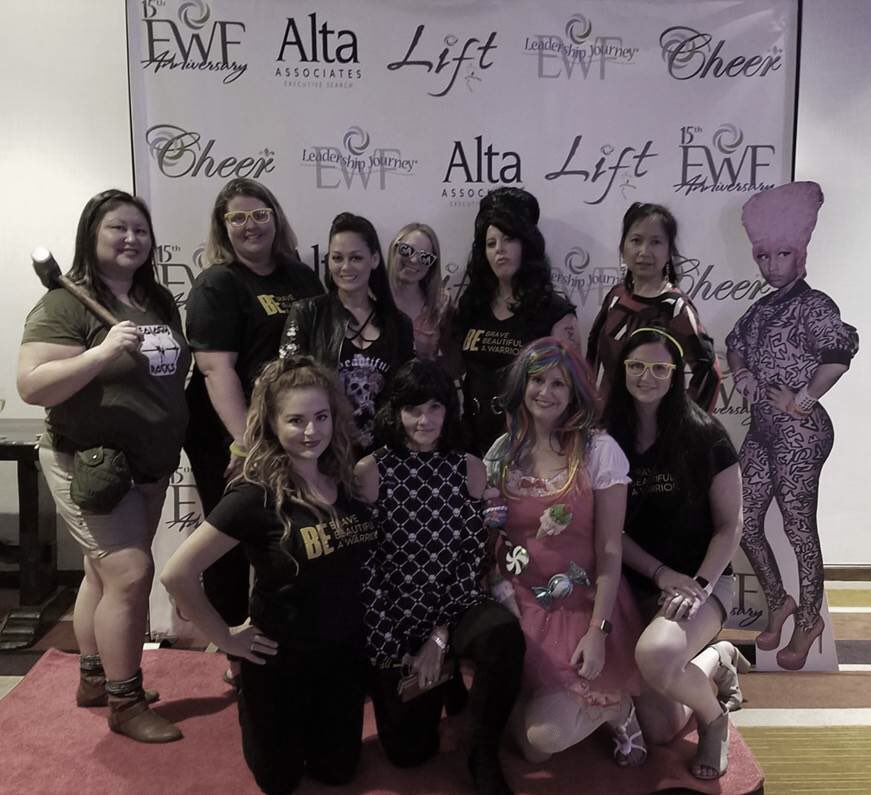 MissJeannette's tweet photo. My cyber sisters! Blessed to be among so many amazing, intelligent and passionate women in Cyber #EWFUSA #EWF2017 #ewfusa https://t.co/RTMIIW23Cb