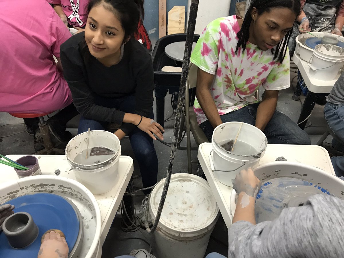 witherowart's tweet image. Art 3 &amp;amp; @chsapstudioarts Ss had a great trip to the @clayladycampus for a throwing class. @CHSLionNation @cjmarczak