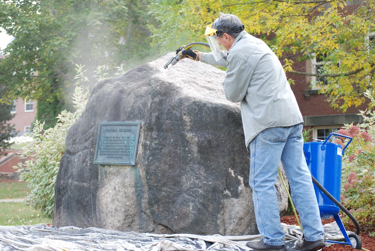 QuartermainCntr's tweet image. Have you seen our erratic just outside @QuartermainCntr? Come and see!  It has just been cleaned and has MANY stories to share!
#Geology