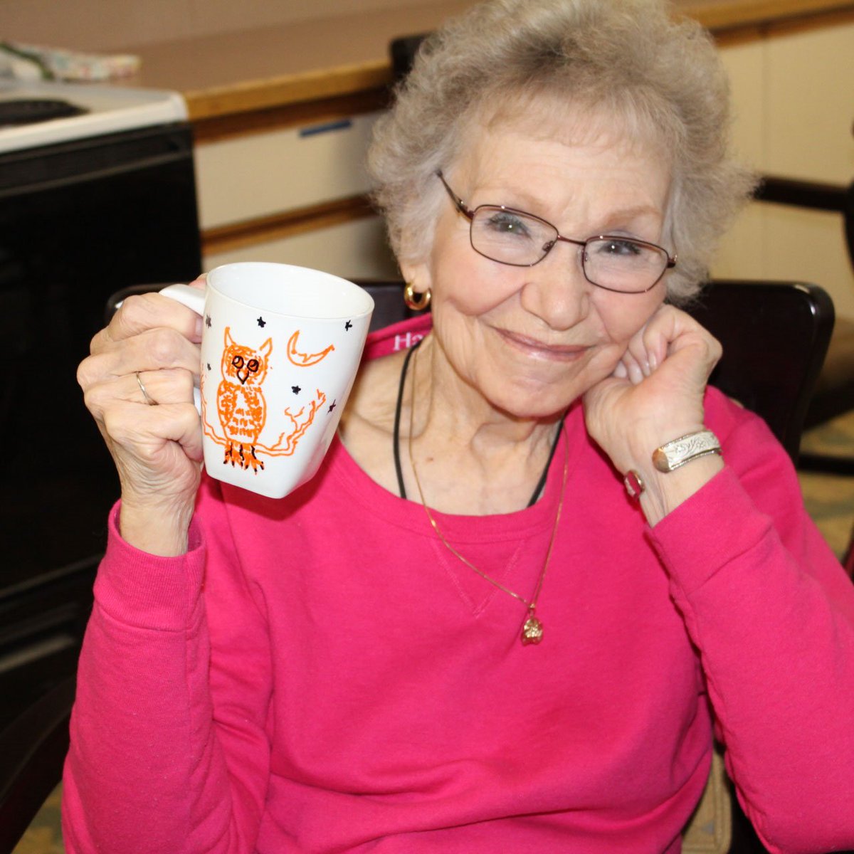 granderondeLEC's tweet photo. Personalized Mugs is always the way to go! Our residents love showing their creativity! #FrontierCulture https://t.co/jOKAtOhDmV