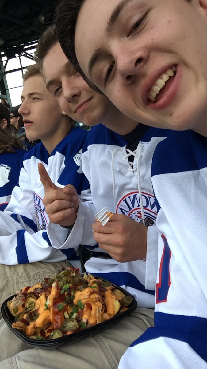 ryancanty18's tweet photo. Happy Birthday bro, miss you a lot and canโt wait to see you๐ #gochez @jonah_heath https://t.co/iKVDzZjIqW