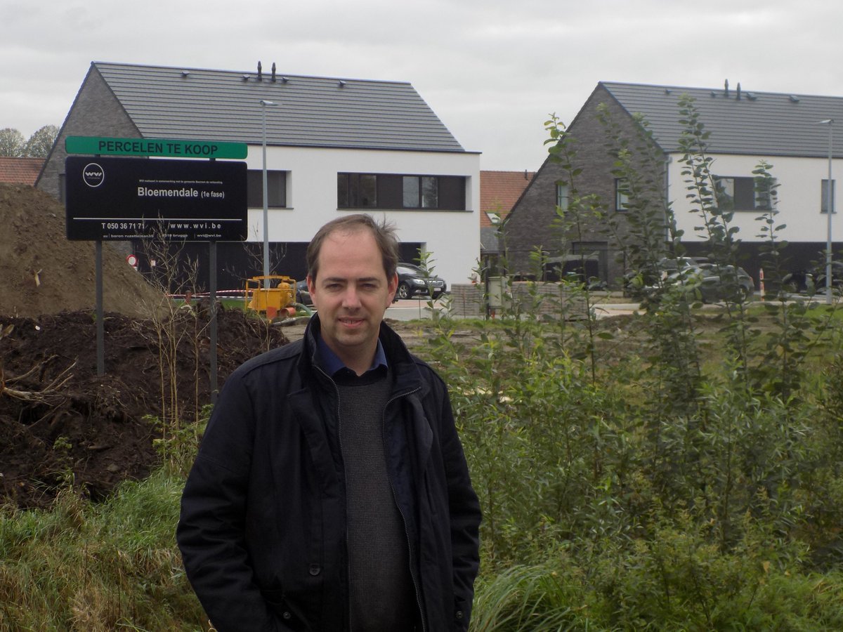ClaudioSaelens's tweet photo. Betaalbare grond waar je zelf kan op bouwen in Beernem, het kan: https://t.co/Q8szm4Zx0y https://t.co/rIuKc9EvUy