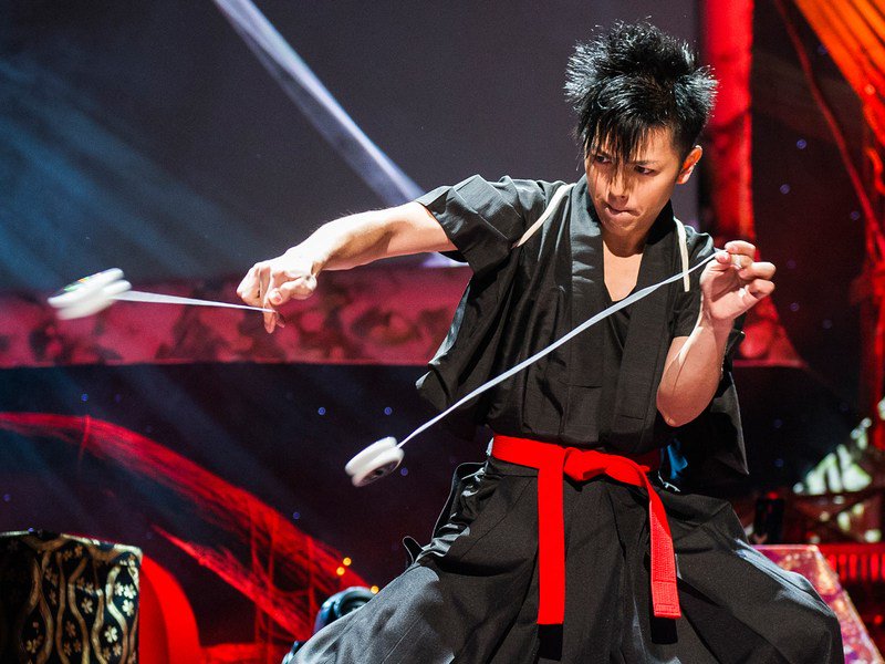 TEDTalks's tweet photo. Watch a yo-yo master show you how it's done: https://t.co/xwgEbP3KWS https://t.co/O4unWopEgV