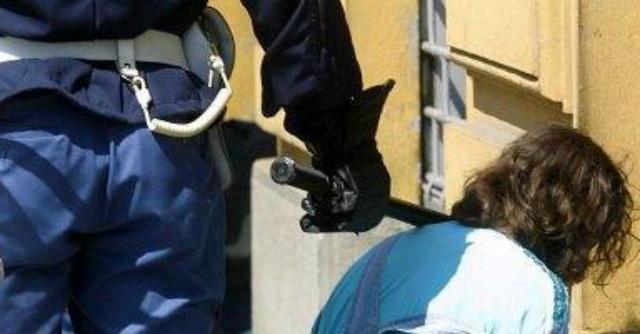 raffaellabolini's tweet photo. A chi finì dentro Bolzaneto, grandi abbracci. A chi sotto processo mise il Genoa Social Forum richiesta di scuse, mai pervenute #bolzaneto https://t.co/cDQJZZajIG