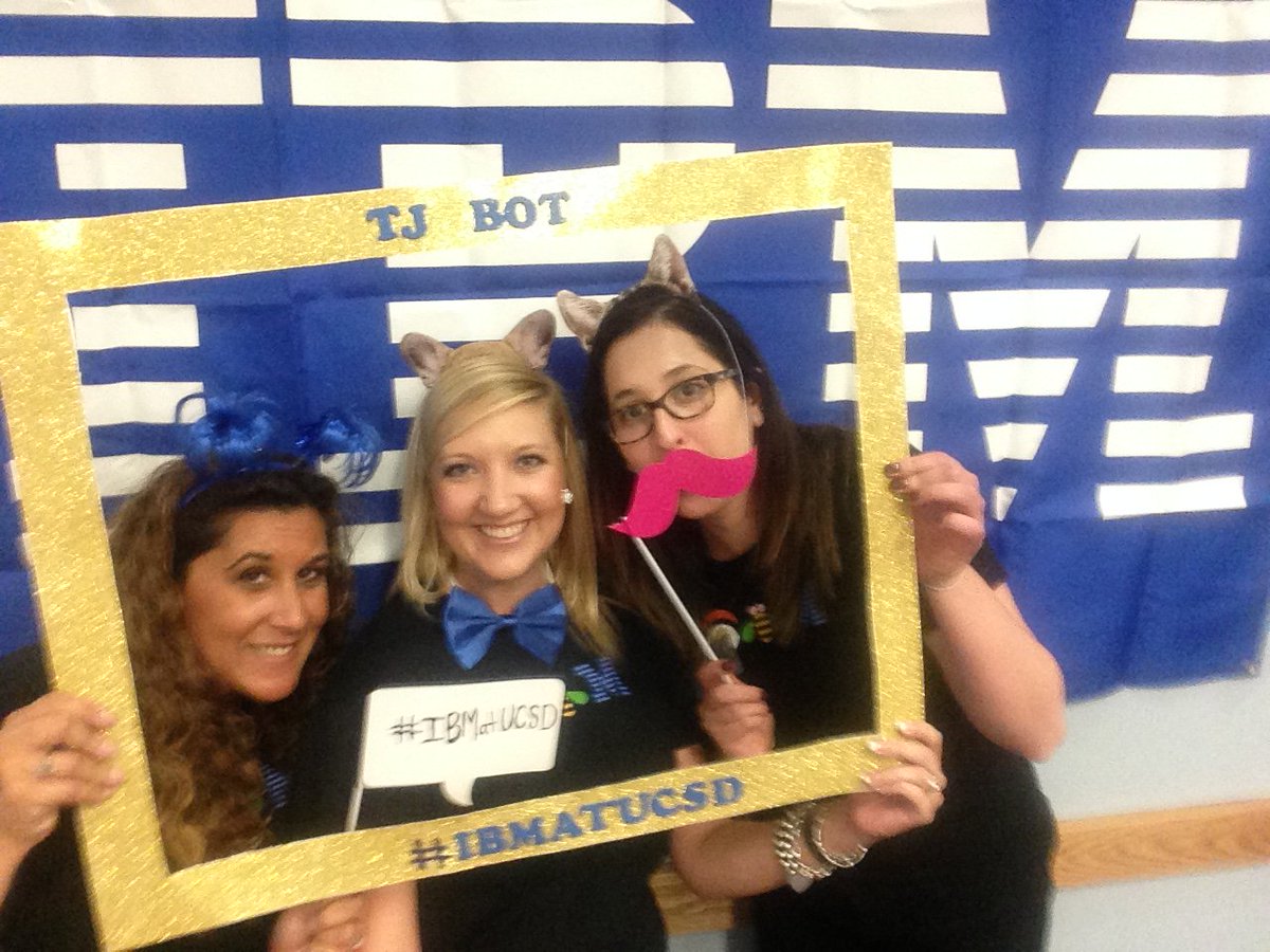 BeZen77's tweet photo. IBMJobsGlobal: RT CHarmon823: Getting setup for #IBMatUCSD, Photobooth fun! :) Come visit us 4:30! #IBMonCampus IB… https://t.co/kVqqhTwHbg