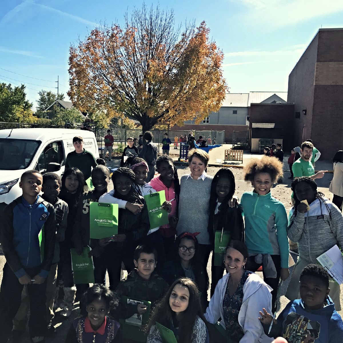 Angie Hicks tweet media