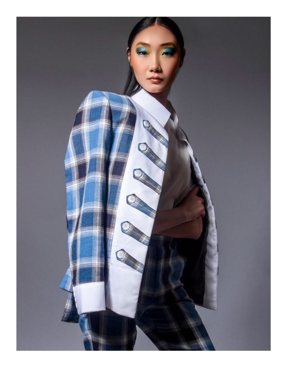 ClavonLeonardNY's tweet image. Fashion is a revolution! #clavonleonard #luxury #afixedfight #solider #takeover #men #ladies #soliders #wardrobe #stylist #designer #blogger