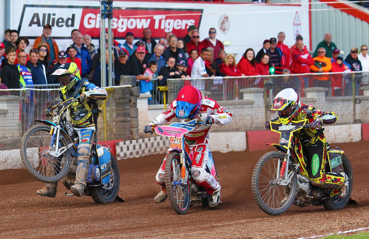 glasgowtigers's tweet photo. FRIDAY free Speedway for new supporters. Sample the most exciting Motorsport in the world for free. Get your comps 👉 https://t.co/KnLzkwlCut https://t.co/EPzcG9ofSP