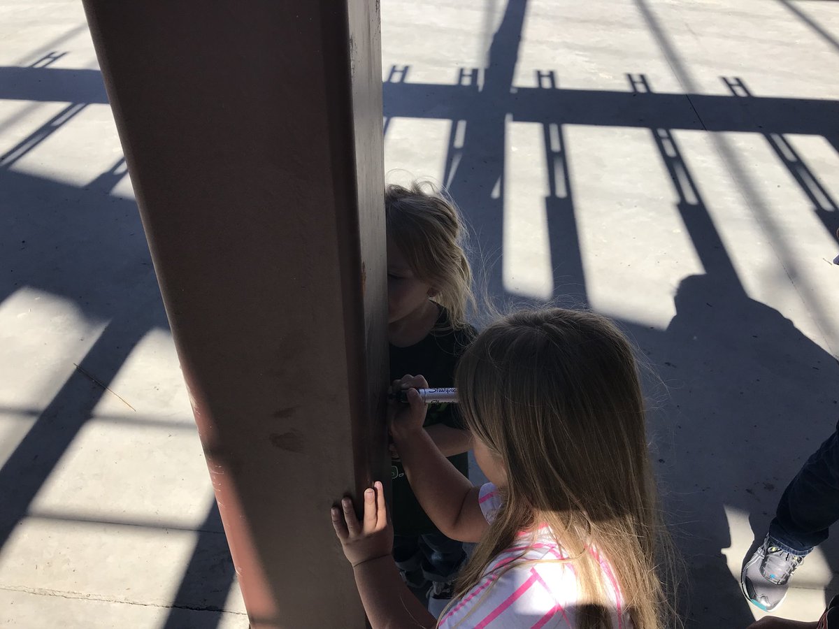 CtRSchool's tweet photo. @CtRSchool students are signing the beams of the new @CtRHouston Redeemer Activity Center! They are loving it! #ourbuilding #thankyoudonors https://t.co/QIqOLyw5v2