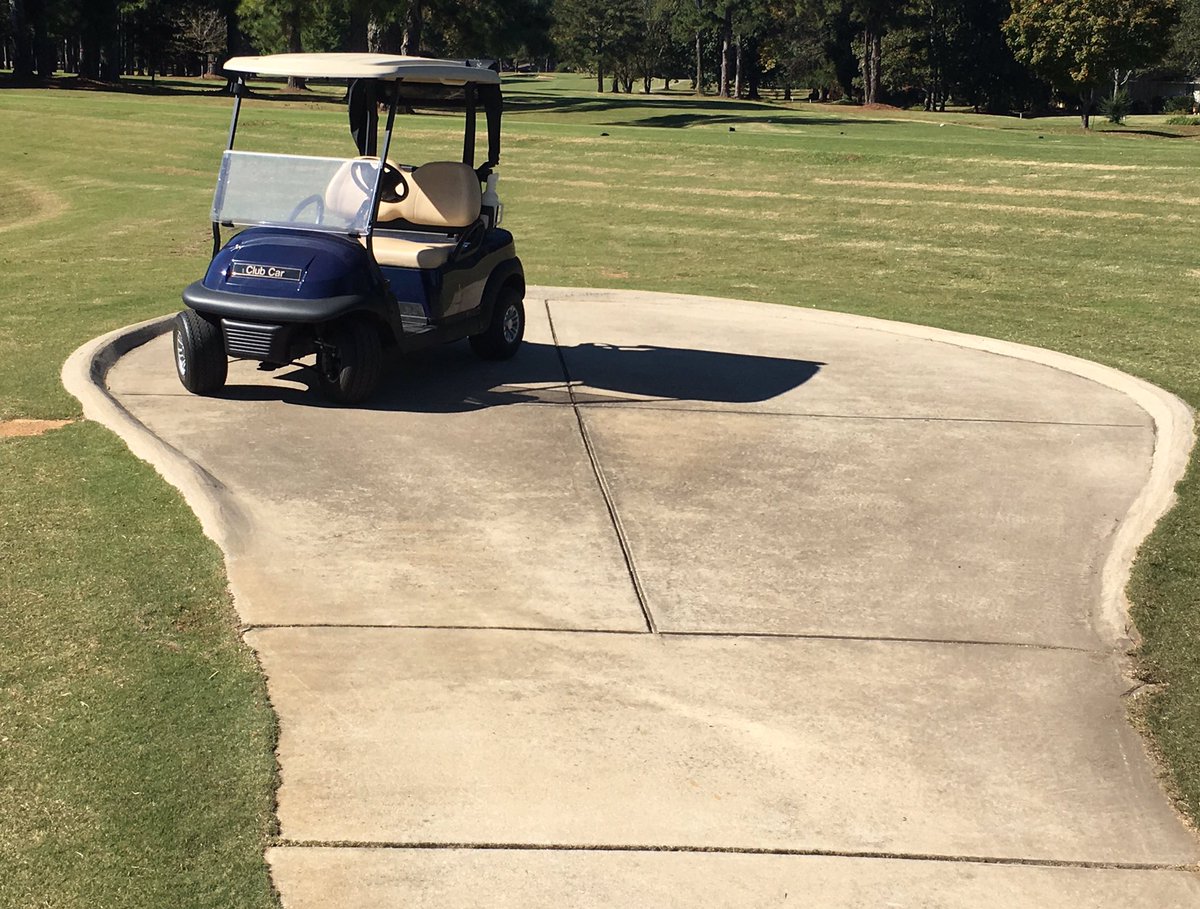 Not sure any other golf car brand will make this turn! <a href="/JerryPateCo/">Jerry Pate Turf & Irrigation / Century Equipment</a> <a href="/clubcar/">Club Car</a> #tightestturningcircle #roomtospare #clubcar