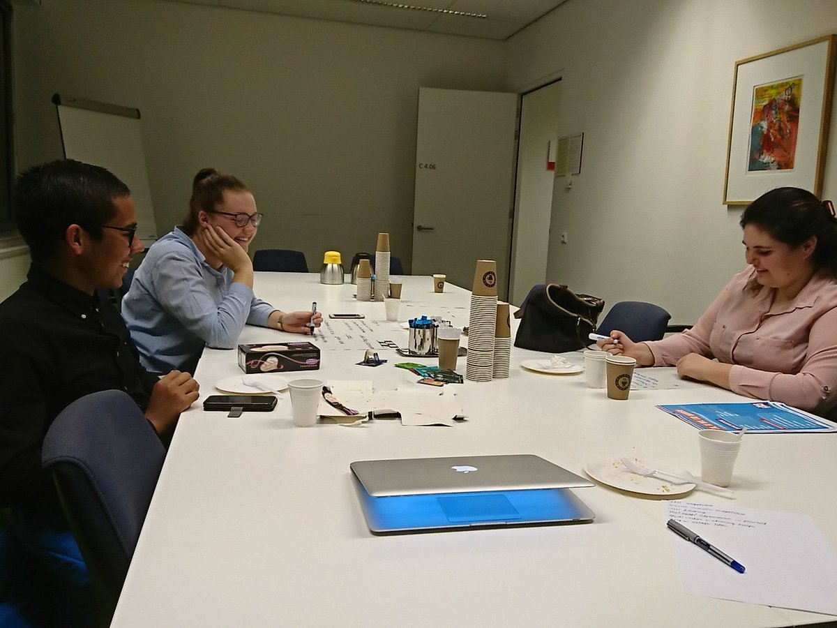 JAReMMen's tweet photo. Eerste bestuursvergadering met het nieuwe bestuur van de JAR MM. https://t.co/Oz0NCiMWaa