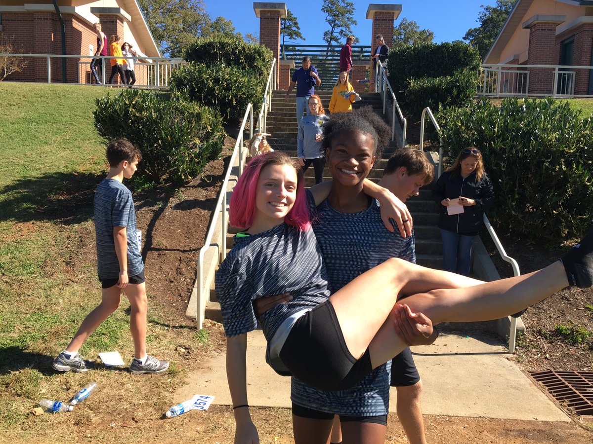 xalmostxx's tweet photo. Our dynamic duo is us because we made it to State!!! #lnspirit17 https://t.co/lWANrFTHul