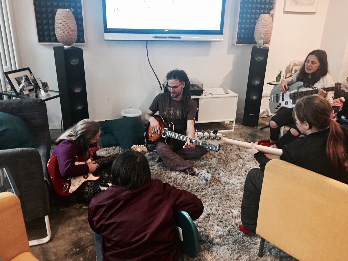 bigbandmethod's tweet photo. Tag 3 unseres Workshops! #musik #integration #bigband https://t.co/0ry4Hq9veY