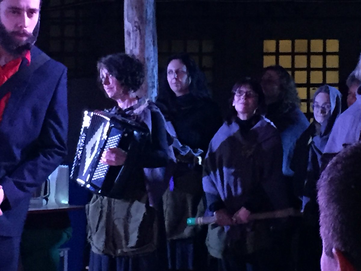 trevelyanwright's tweet photo. Keele women’s community choir bringing some fantastic music #forestofdreams #sot2021 https://t.co/gskZEYmipf