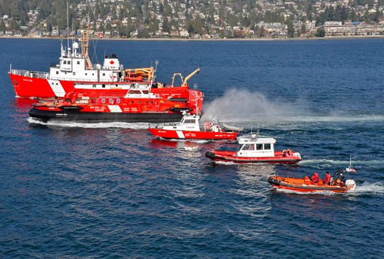 ClearSeasOrg's tweet photo. DYK? @CCG_GCC is leading a on-water emergency preparedness exercise in the Gulf Islands area today! Follow #BCEx17
https://t.co/Ue9fTLAZem https://t.co/8xk7EewT2f