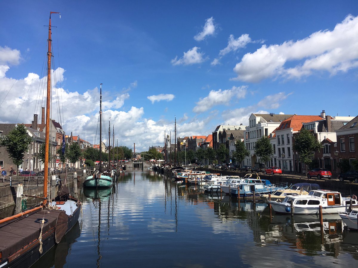 Unieke stadswandeling door bruisend <a href="/rotterdam/">Gemeente Rotterdam</a>. Meer informatie mail naar dirkpvandenberg@gmail.com