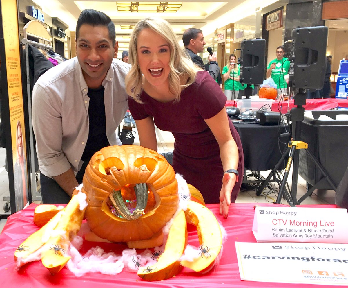 CTVYMWinnipeg's tweet image. WE NEED YOUR HELP! Toy Mountain gets 10cents for every 'Like' of this photo on Facebook and $500 if we get the most goo.gl/wxdgvR