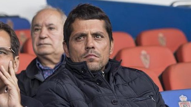 Edlubeth's tweet photo. El Cádiz ha sacado una colonia oficial llamado Eau Uyyyyy.
En la caja viene una foto de Loreto fallando un gol a puerta vacía. https://t.co/SHKbusNRYW