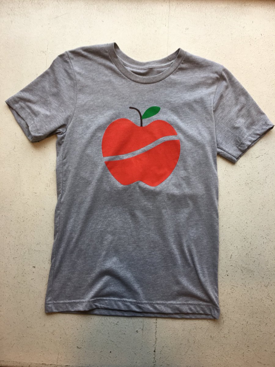 HeartbreakRunCo's tweet photo. Heartbreak’s NYC Apple Tee celebrates Bean Town and the Big Apple. Available at HB South End and online at https://t.co/ag47iPFi5z https://t.co/h7nIAAQ9Jl