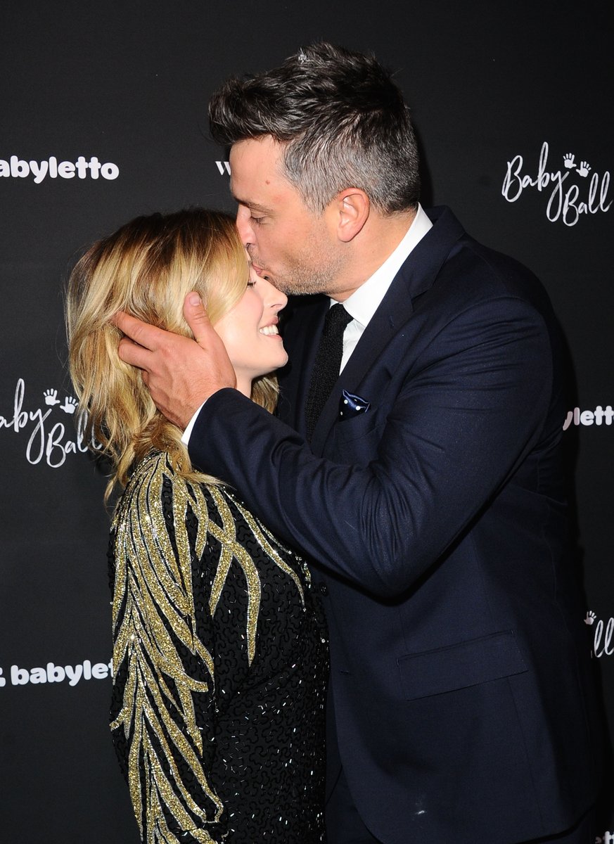 lovedearest's tweet photo. 16 new HQ Pics of Tom at Baby Ball Gala! https://t.co/jPI50wFRRX https://t.co/O6XfbLpDba