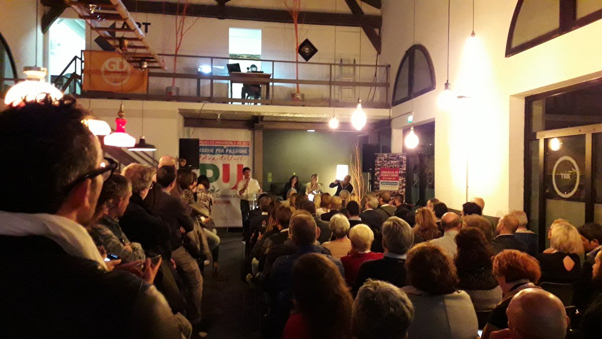 ronflexPD's tweet photo. Non solo il partito dei giovani dirigenti, dobbiamo essere il partito dei giovani elettori. #congressoPDPU #AvantiUniti @giovannigostoli https://t.co/reIWiodqC3