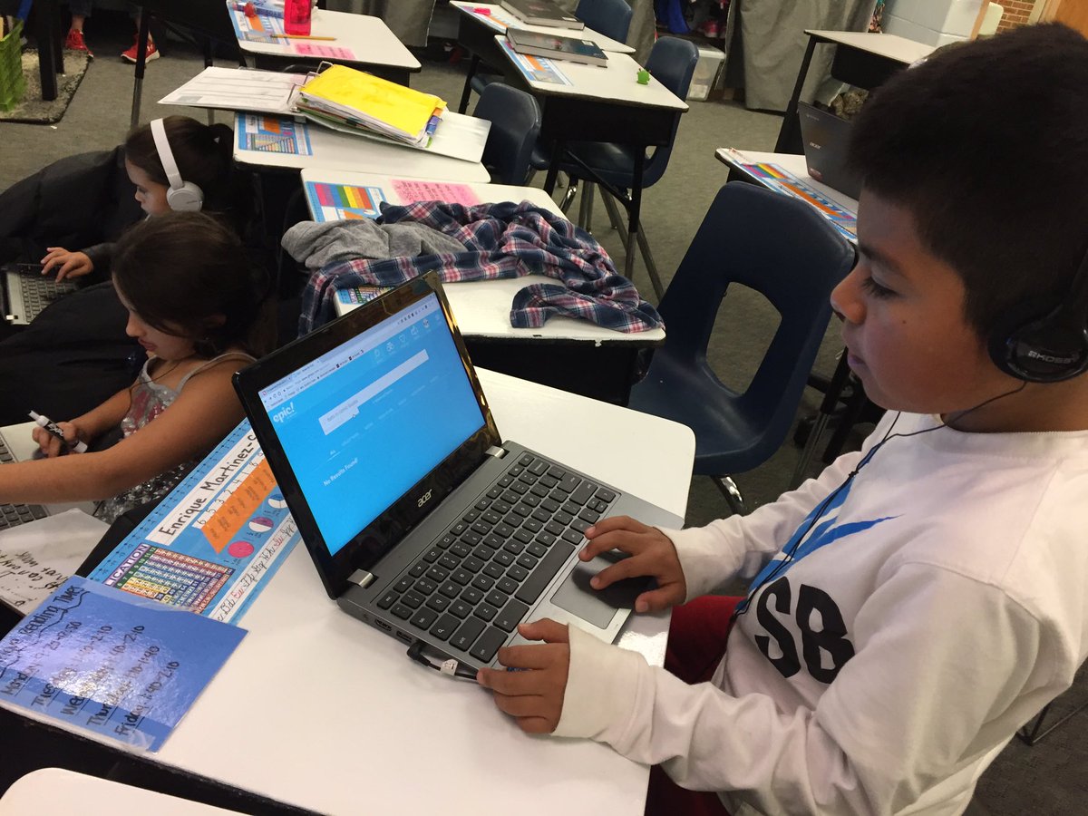 SundhInnovates's tweet photo. @wadelman8 @MrsVipondD70  @crenshaw1stD70 thanks for sharing about EPIC!We're using it for 🦇research- #collaborativeteachers #D70ShinyApple https://t.co/qlon7tJ3T0