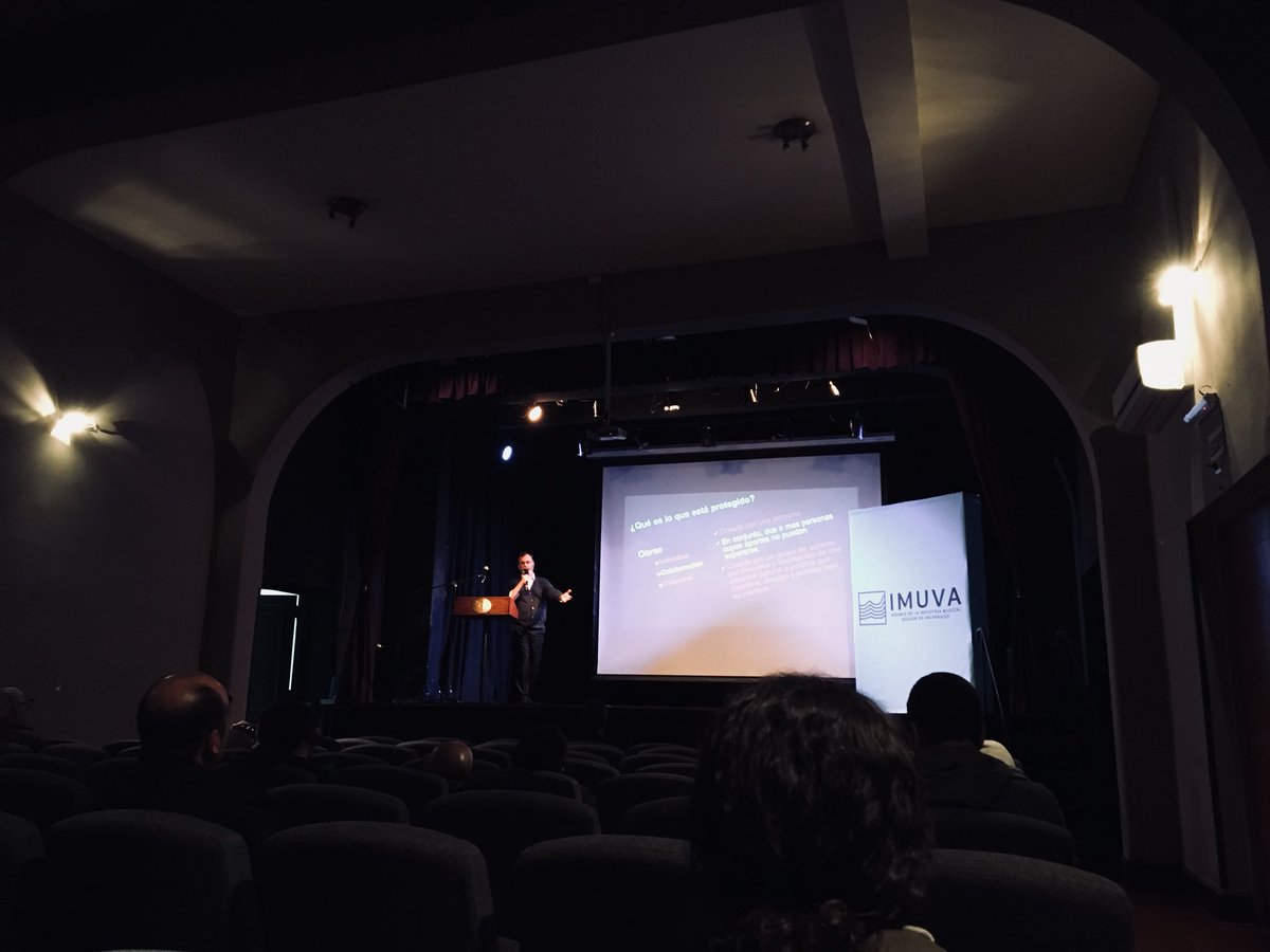 sonosapiens's tweet photo. Juan Antonio Durán, Director de @SCDChile habla en #VAM2017 sobre Propiedad Intelectual #valparaiso @imuvacl https://t.co/dBYLQQao5P
