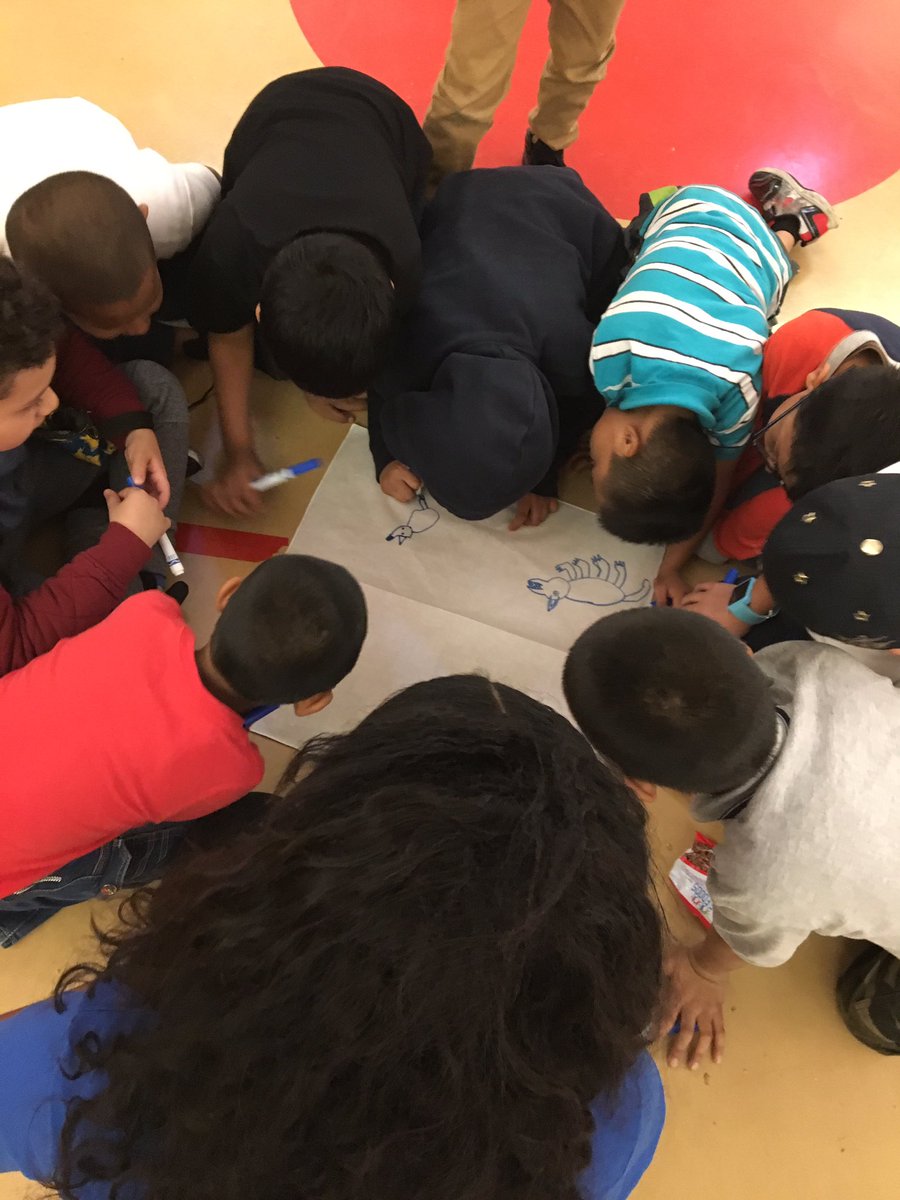 rubio_arlyn's tweet image. Scoutreach Pack 94 den flagssss! #Scoutreach2017 #Pack94 #DenFlags #Bronx