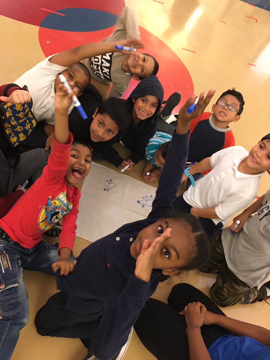 rubio_arlyn's tweet image. Scoutreach Pack 94 den flagssss! #Scoutreach2017 #Pack94 #DenFlags #Bronx