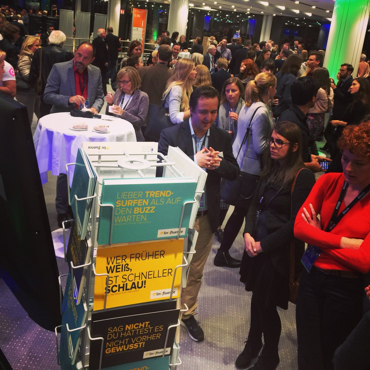 linkfluenceDE's tweet photo. Auf der #NightofCreativity. #CreativeHive #Düsseldorf https://t.co/SPEZeOyj1I