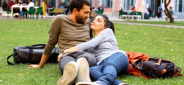 todotvnews's tweet photo. #LifeOfSecrets, el nuevo drama turco que distribuye @EcchoRights 
https://t.co/pBmxu7ngeR https://t.co/uuG1RCZeFe