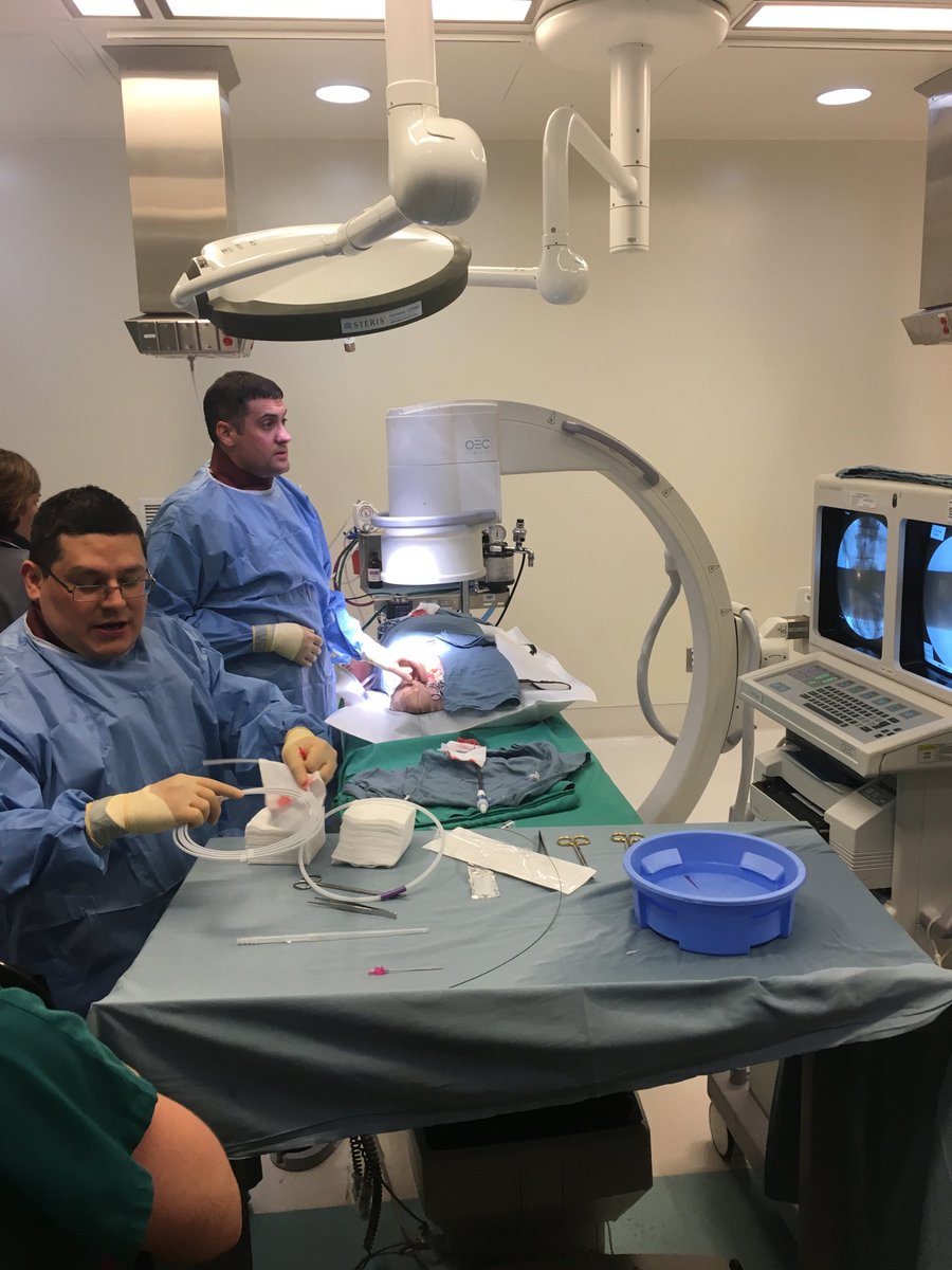 UABVascular's tweet photo. Senior Fellow Greg Nissen doing #vascularsimulation on FEVAR.  Thanks Cook Medical! https://t.co/vhLC6FZGT9