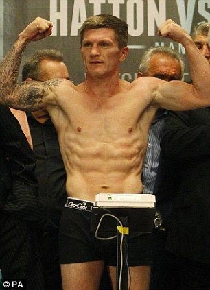 HitmanHatton's tweet photo. Like father like son. @camyh123 .The likeness in features &amp; frame(not now)is frighteningly similar. Wow. https://t.co/AOpnkuFetd