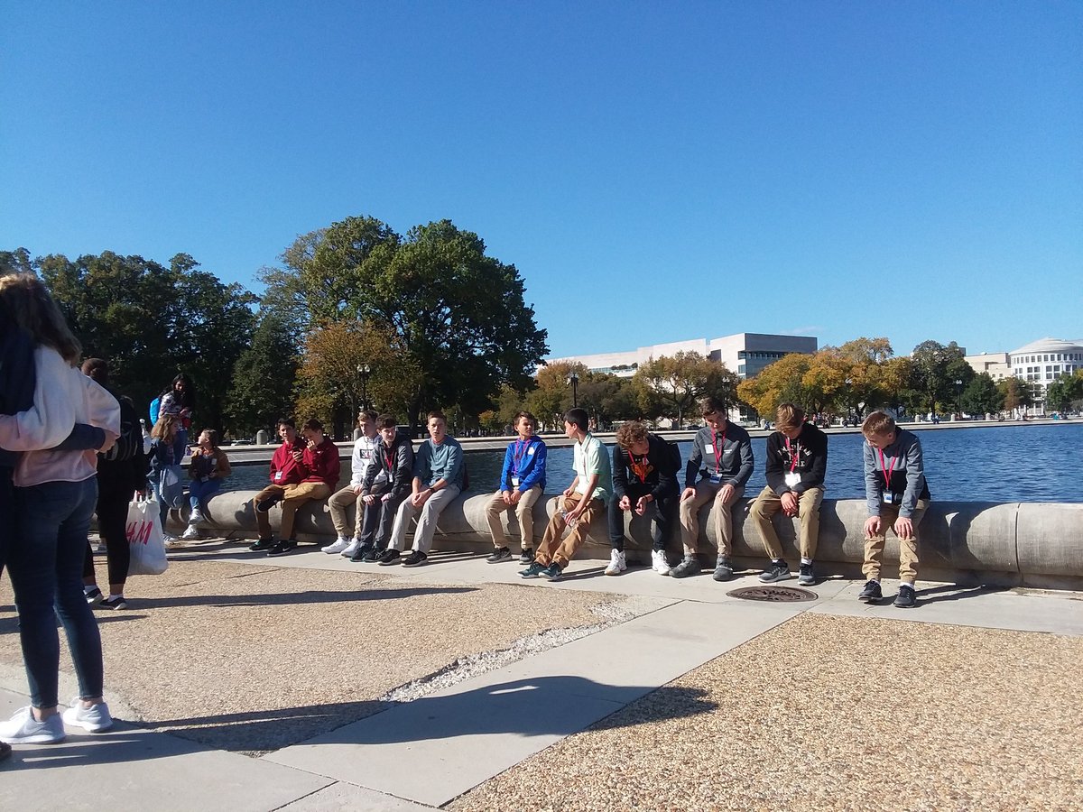 LearwoodDCTrip's tweet photo. Bus #6 adventures! #bus6rocks https://t.co/HVLtjBK9Y1