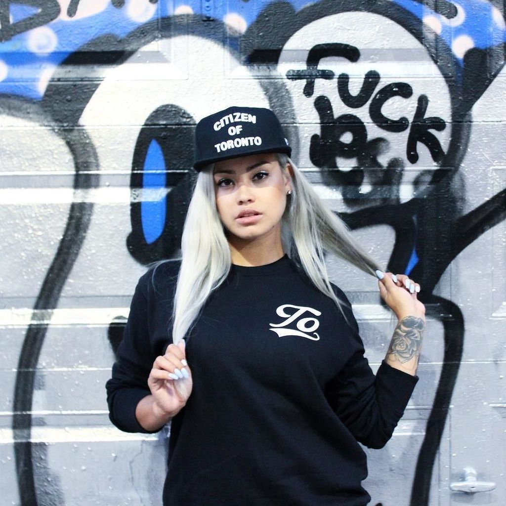 TeedotApparel's tweet photo. @lamadrina.co x @erickflofficial #tbt  #citizenoftoronto #Toronto https://t.co/DDyeO0GTC5