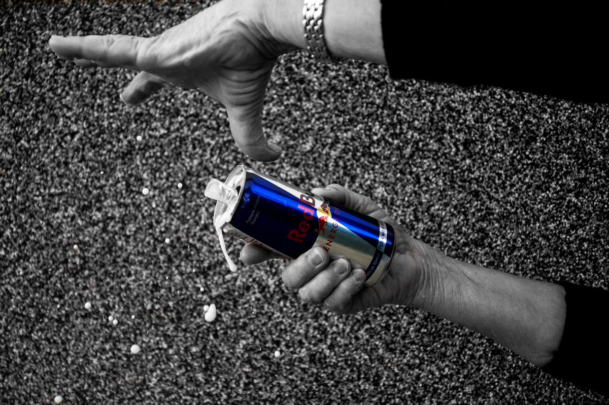 wearelenspics's tweet photo. New photo out now! Collab w/ @RedBullSi  #redbull #Energy #collaboration https://t.co/4ctZhoeT7m