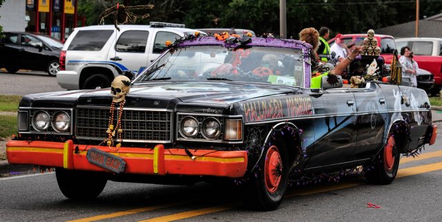 macsautoMI's tweet photo. Show of hands: Who dresses up their ride for Halloween? https://t.co/PGLk7KiRpB