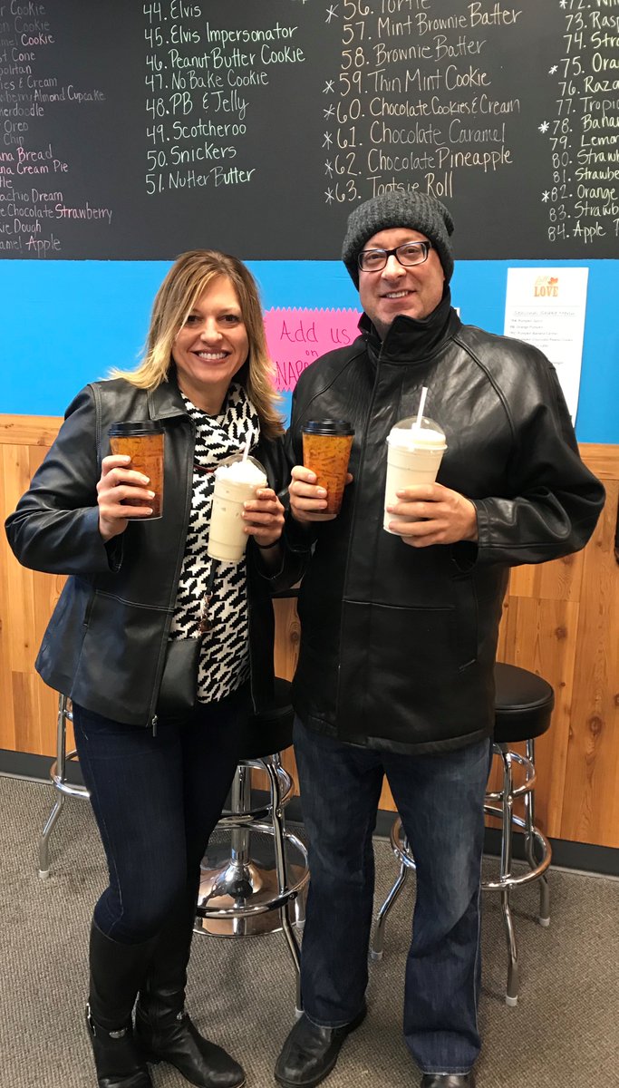 AzoolNutrition's tweet image. #Happy #FirstDayofSnow! @EliteSueL &amp;amp; @EliteTrentE #Celebrate the #Magic with #PumpkinCheesecake #HerbalLife #Shakes @AzoolNutrition!