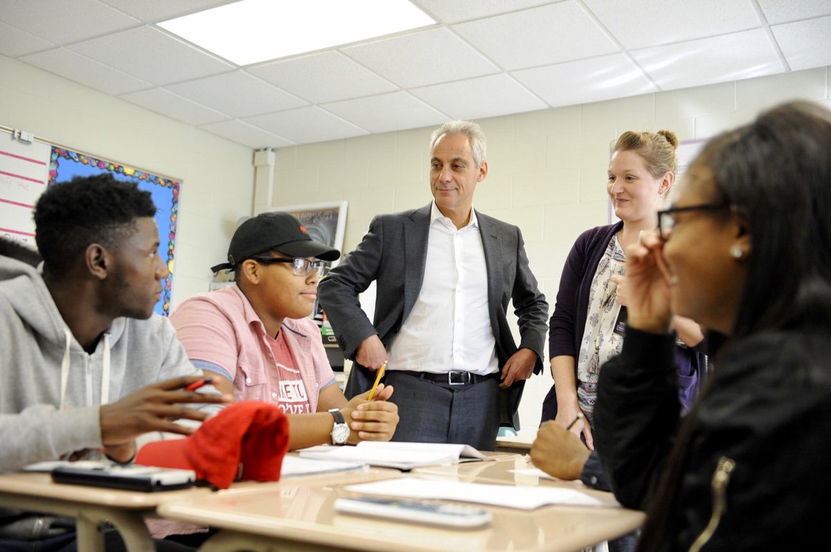 MayorRahm's tweet photo. We're closing the achievement gap and helping more @ChiPubSchools students take Advanced Placement and IB classes. @EqualOppSchools https://t.co/g3sYWeqkwB