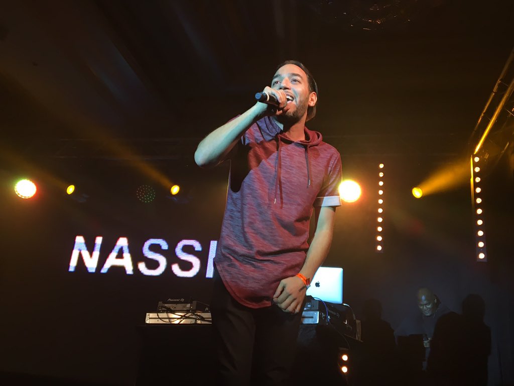 tonic_radio's tweet photo. "La vie est belle" by @nassiofficiel au #toniclive https://t.co/mCt7gJV0Ts