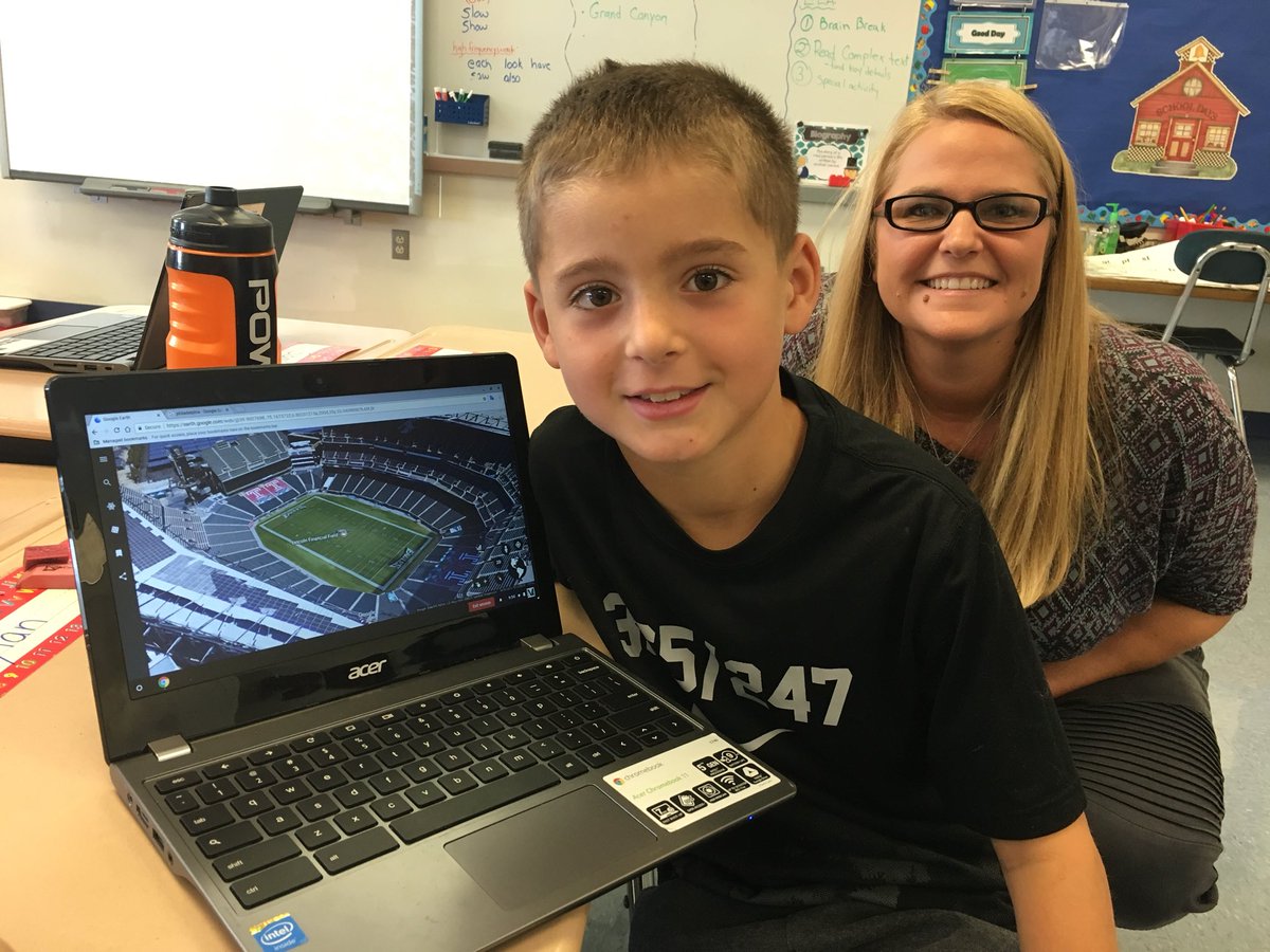 3rd graders at Eagleville using Google Earth to research landmarks in the United States!! <a href="/Methacton/">Methacton Schools</a>