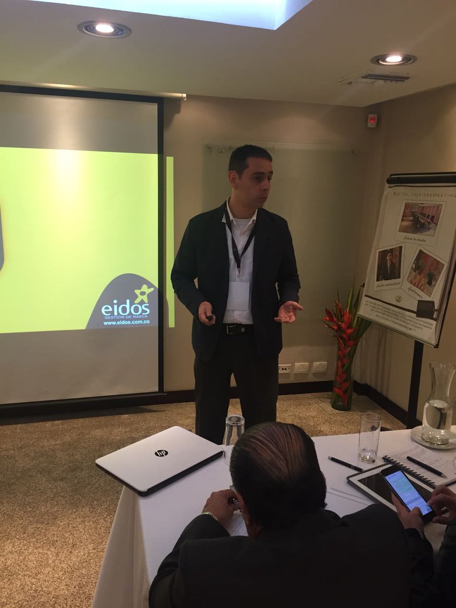PhiloBusinessIn's tweet photo. Carlos Andrés Bernal en el Pricing &amp; Strategies LATAM 2017 #PSLBogota2017 #PhiloBusinessIntelligence https://t.co/JztwBz0d0L