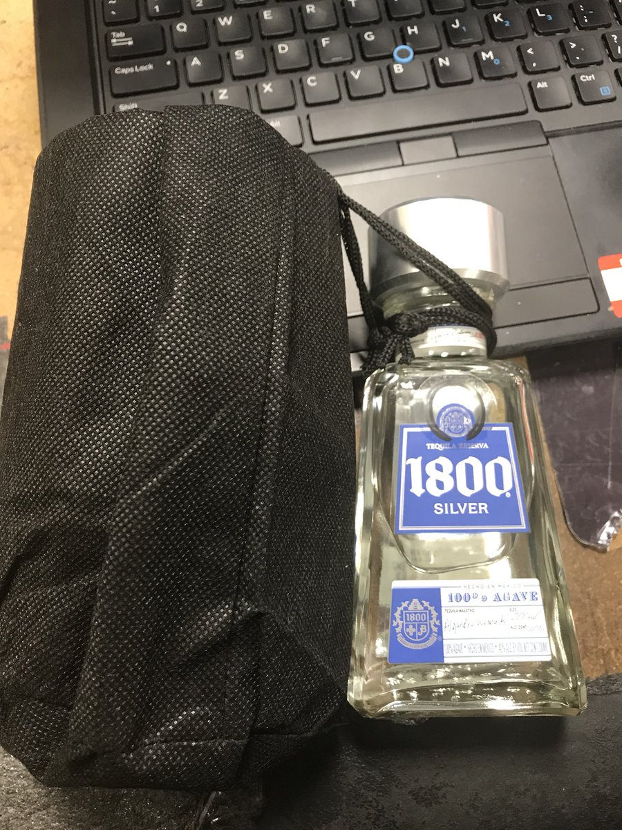 YaBoiSalvy's tweet photo. My job just gave these out to everybody... it’s bout to be lit 👌 https://t.co/Jj6XE499hQ