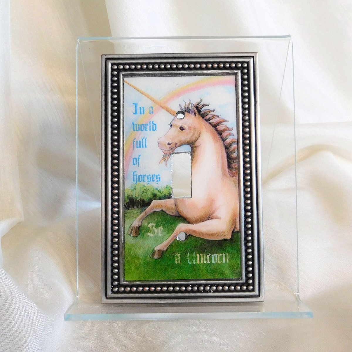 serra_artcraft's tweet photo. Unicorn Light Switch Cover, Inspirational Saying Switchplate, O… https://t.co/5NlgrcAKuj #SerraCraft #ArtLightSwitch https://t.co/waioBYbssb