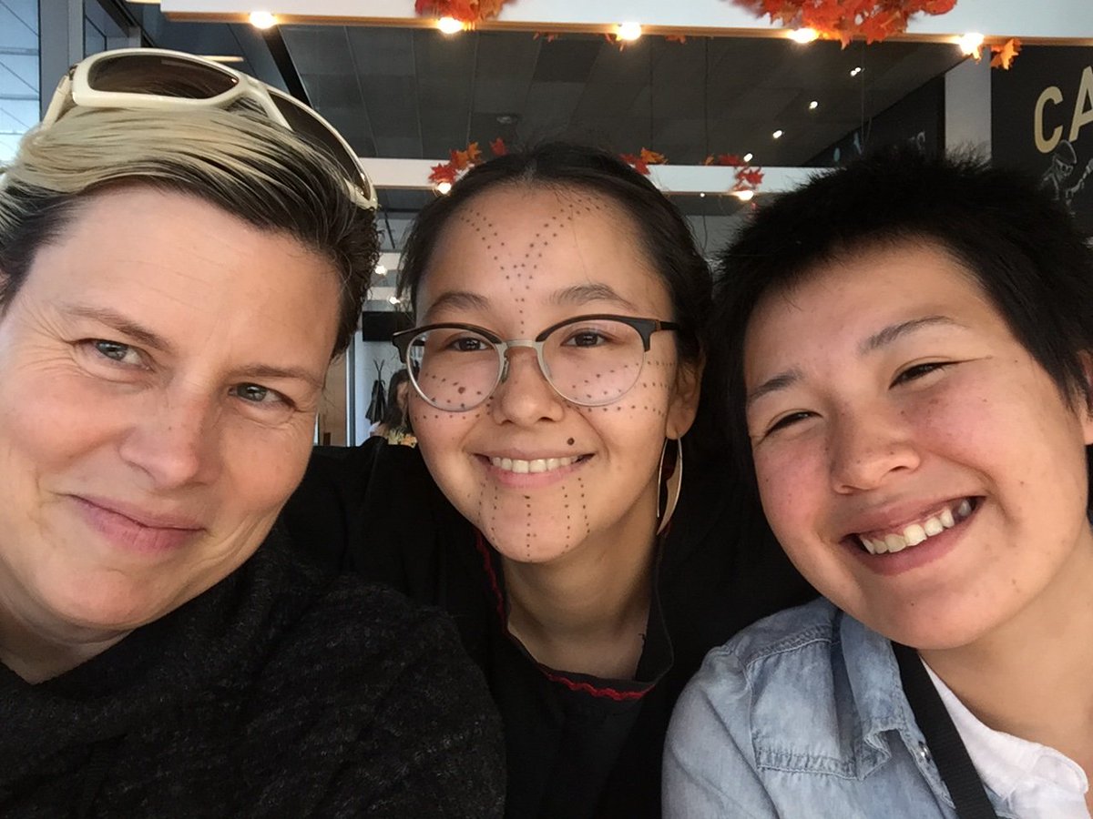 thenfb's tweet image. Producer Kat Baulu with two of our hottest young filmmakers,  Asinnajaq (#ThreeThousand) and Echo Henoche (#Shaman).