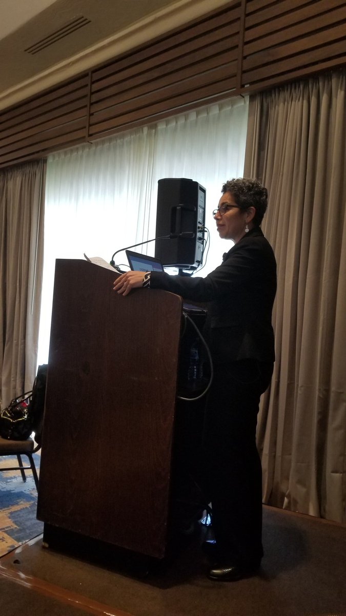 realMABarreto's tweet photo. Now speaking at keynote lunch @EARNetwork on race and class the one and only @CMartinezDC @WeAreUnidosUS #EarnCon2017 #ViewFromStage https://t.co/UbwTRN3Q98